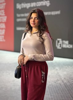 Indian elite class escort 100%real photo - escort in Dubai Photo 6 of 8