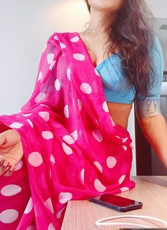 Indian Girl for 2 Days Only - puta in Singapore Photo 7 of 15