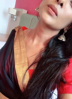 Indian Girl for 2 Days Only - puta in Singapore Photo 10 of 15