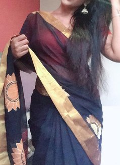 Indian Girl for 2 Days Only - puta in Singapore Photo 12 of 15