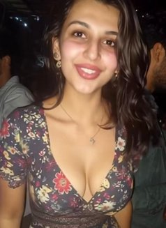 š„Indian Girl Sruti Nude Cam Show Boob - escort in Dubai Photo 3 of 5