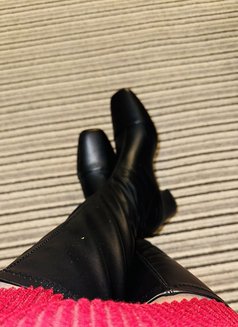 Indian Goddess - dominatrix in Dubai Photo 22 of 24