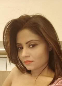 Indian Hot Soniya..Anal and CIM - escort in Dubai Photo 3 of 6