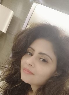 Indian Hot Soniya..Anal and CIM - escort in Dubai Photo 4 of 6