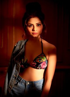 Indian Hot Soniya..Anal and CIM - escort in Dubai Photo 5 of 6