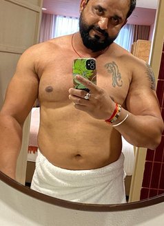 Indian Hulk - Acompañantes masculino in Bangkok Photo 1 of 8