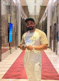 Indian Hulk - Acompañantes masculino in Bangkok Photo 7 of 8