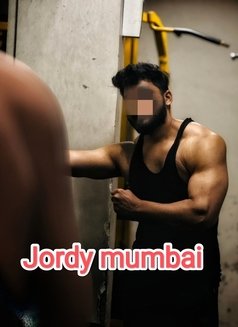 Indian jordy - Acompañantes masculino in Mumbai Photo 8 of 8