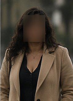 Indian Milf Horny for Boys - escort in New Delhi Photo 2 of 5