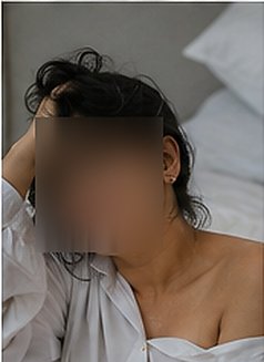 Indian Milf Horny for Boys - escort in New Delhi Photo 5 of 5