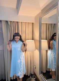indian model 100% real photos GFE - puta in Dubai Photo 9 of 10
