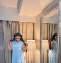 indian model 100% real photos GFE - puta in Dubai Photo 9 of 10