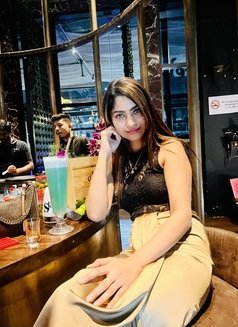 Indian model Esha - escort in Dubai Photo 8 of 9