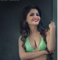 Indian Hot Soniya..Anal and CIM - escort in Dubai Photo 4 of 8