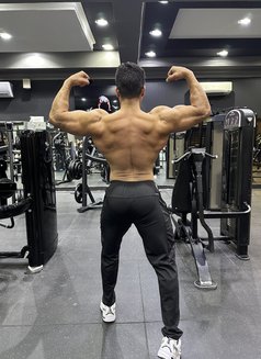 Indian Muscle Hunk in Qatar 🇶🇦 - escort in Doha Photo 3 of 5