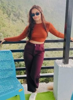 Hot Indian and Russian Gurgaon - puta in Gurgaon Photo 3 of 5