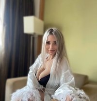 Russian escorts New Delhi - escort in New Delhi