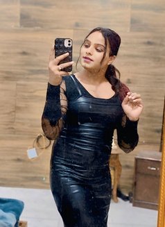 Indian Shemale - Transsexual escort in Dubai Photo 4 of 6