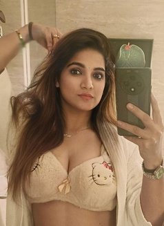 Indian south girl, Shipa for escort - escort in Singapore Photo 2 of 6