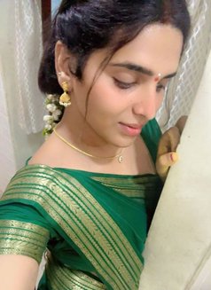 Indipendent alone nirushaa - puta in Hyderabad Photo 2 of 2