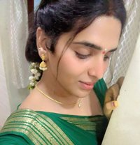 Indipendent alone nirushaa - escort in Hyderabad Photo 2 of 2