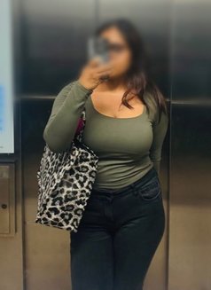 Ragini (Cam🥀Meet) Individual - puta in Mumbai Photo 4 of 5