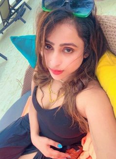 Verified Russian $ Indian Escort gurgaon - puta in Gurgaon Photo 5 of 7