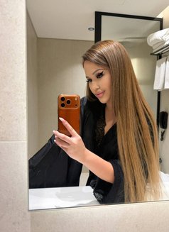 Indira - escort in Dubai Photo 2 of 9