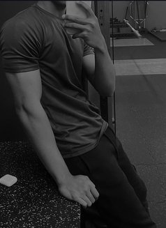 Individual BOY for Female and Couples - Male escort in Noida Photo 2 of 5