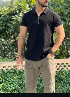 Individual BOY for Female and Couples - Male escort in Noida Photo 5 of 5
