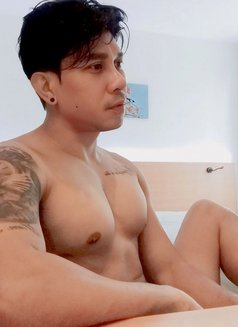 Indonesian Best Happy Ending Service - Acompañantes masculino in Jakarta Photo 1 of 5