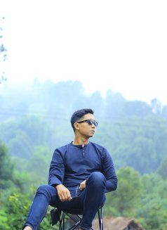 Indra - Male escort in Jakarta Photo 6 of 7