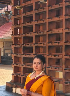 Indrani - escort in Kochi Photo 3 of 4