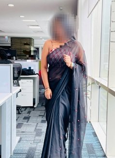 Indulge Ultimate Girlfriend Experience - puta in Pune Photo 4 of 4