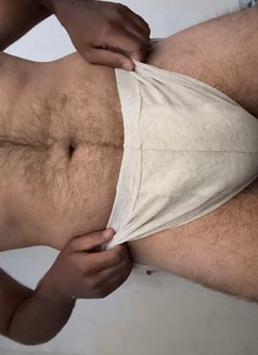 BigRo - VIP Only for Ladies and Couples - Male escort in Colombo Photo 4 of 5