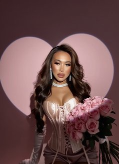 Inessa - Transsexual escort in Khobar Photo 11 of 12