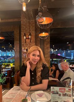 Ing Day big cock 🇹🇭 - Transsexual escort in Bangkok Photo 14 of 15
