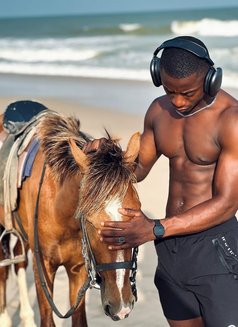 Inner Massage - Masajista in Dubai Photo 7 of 8