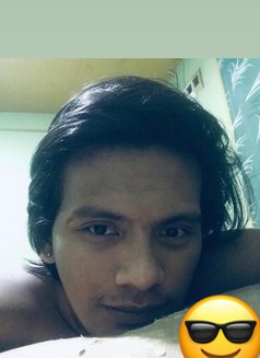 Innocent Looking Brent - Male escort in Manila Photo 5 of 6