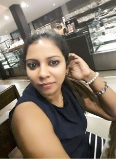 Inoma Udayangani - escort in Colombo Photo 6 of 7