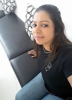 Inoma Udayangani - escort in Colombo Photo 7 of 7