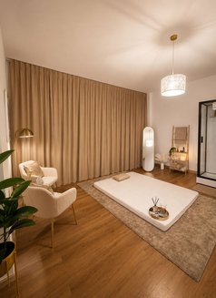 Intense Spa - companion in Lisbon Photo 4 of 20