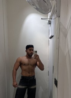 Intiaz Choudhury - Male escort in Gurgaon Photo 3 of 7