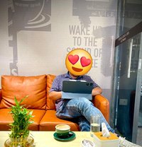 Introvert - Acompañantes masculino in Kathmandu