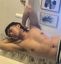 Ion (BFE/camshow/content creator - Male escort in Bangkok