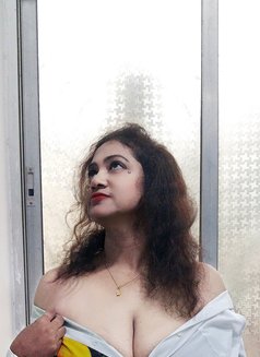 Ipshita Mallick - Acompañantes masculino in Dubai Photo 2 of 2