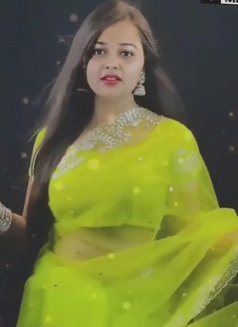 Iqra - puta in Dubai Photo 1 of 4