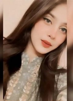 Iqra - escort in Sharjah Photo 1 of 5