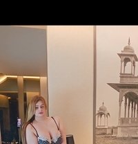 IRANIAN 3sum n cam - Transsexual escort in Mumbai