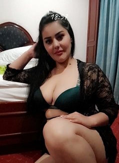 Iranian Curvy Samira - escort in Bangkok Photo 4 of 6